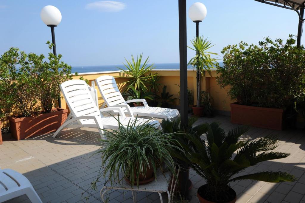 Hotel Garden Albissola Marina Esterno foto