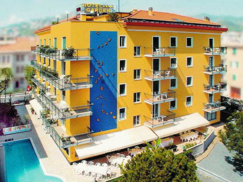Hotel Garden Albissola Marina Esterno foto